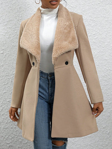 Women's Wool-blend Coat With Double-breasted Closure And Fur Collar
