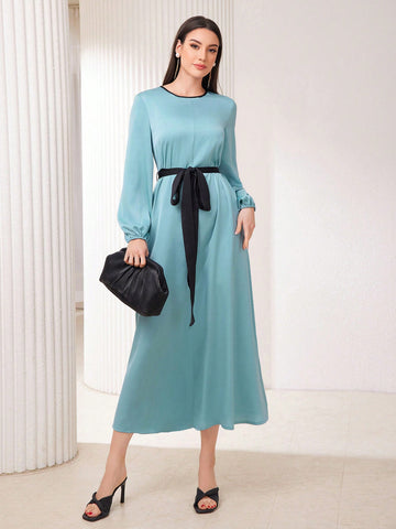 Ladies' Long Lantern Sleeve Arabic Style Maxi Dress