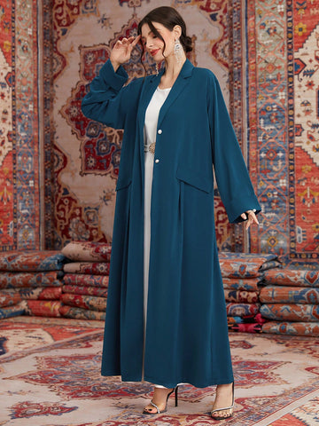 Women's Arabic Style Coat Cut Closed Abaya With Contrast Collar And Long Sleeves