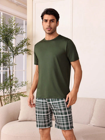 Men's Solid Color Round Neck Short Sleeve Top And Plaid Printed Shorts Homewear Set
