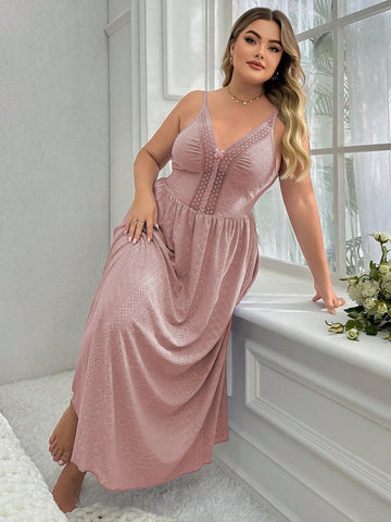 Plus Size Women's Solid Color Lace Trim Spaghetti Strap Nightgown
