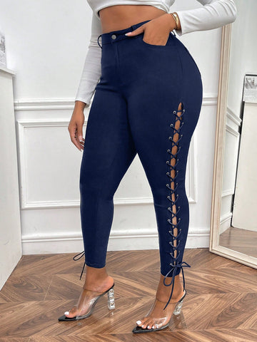 Plus Size Women's Skinny Jeans With Eyelets Tie Belt And Pockets