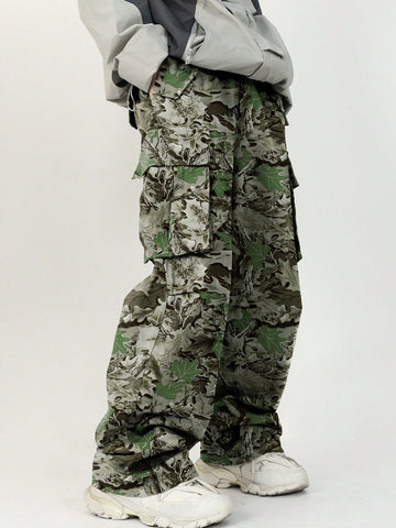 Loose-Fit Men's Camo Printed Cargo Pants With Flap Pockets And Drawstring Waist