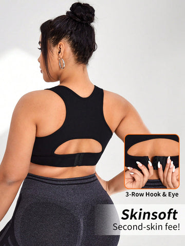 Plus Size Women's Seamless Sports Bra With Back Flattering Design