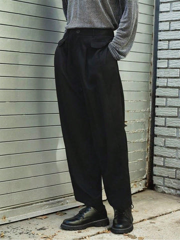 Men's Pleated Flap Detail Slanted Pockets Tapered Dress Pants