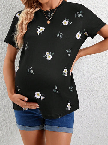 Loose Fit Maternity T-Shirt With Regular Round Neck