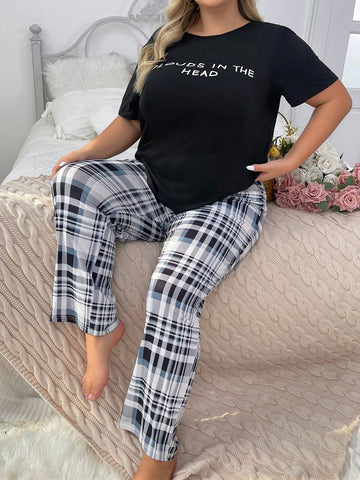 Plus Size Women\ Short Sleeve Top And Checkered Pants Pajama Set With English Print