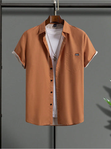 Men Button-Front Short-Sleeved Shirt With Pockets And Placket For Summer Leisure