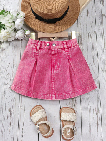 Young Girl Vintage And Cute Style Pleated Denim Skirt In Sweet And Cool Pink