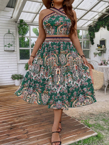 Plus Size Women Summer Vacation Style Floral Print Halter Top And Long Loose Skirt 2 Piece Set