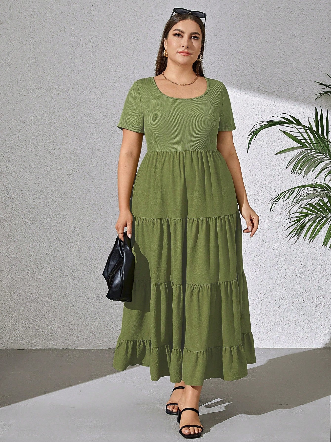 Women Plus Size Short Sleeve  Green Dress With Square Collar For Casual Or Vacation