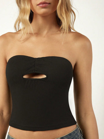 Black Knitted Tight Fit Hollow Out Strapless Top