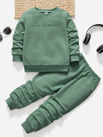 Young Boy Letter Graphic Pullover & Sweatpants