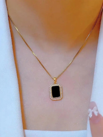 1 Ladies Black Rectangular Brand Titanium Steel Necklace Women's All-Matching Accessories Light Luxury Clavicle Chain Design Sense of Small People