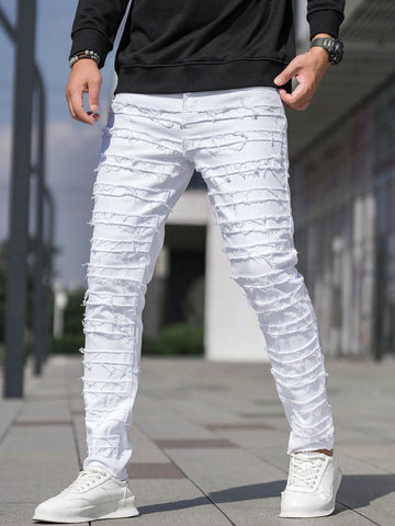 Men Solid Ripped Frayed Skinny Jeans