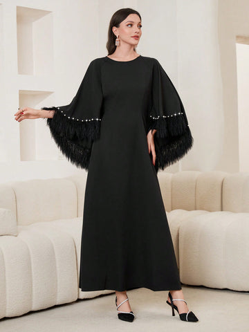 Ladies' Round Neckline Embellished Black Abaya Dress With Frayed Edge
