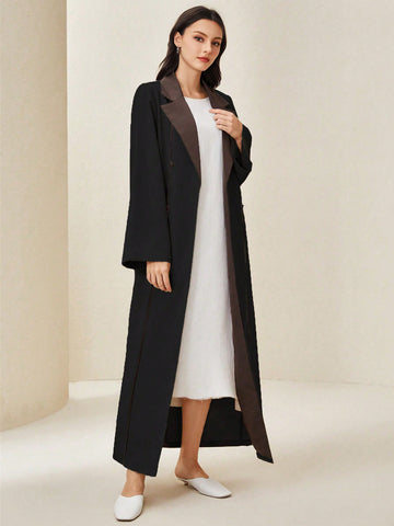Contrasting Color Double-Breasted Abaya