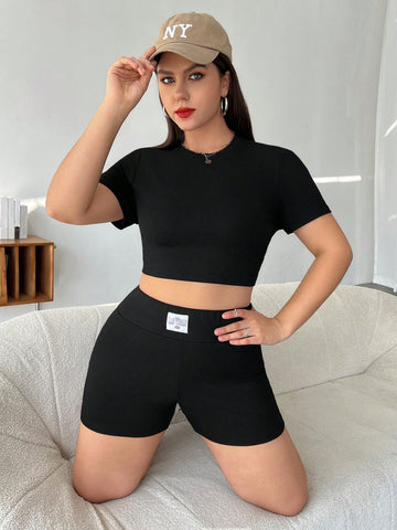 Plus Size Black Knitted Short-Sleeved T-Shirt And Shorts Two-Piece Set