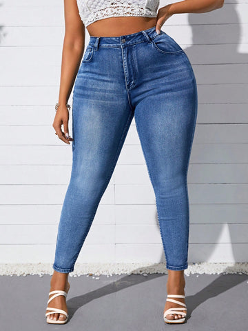 Plus Size Women'S Slim Fit Jeans