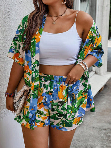 Plus Size Random Pattern Top And Shorts Two Piece Set