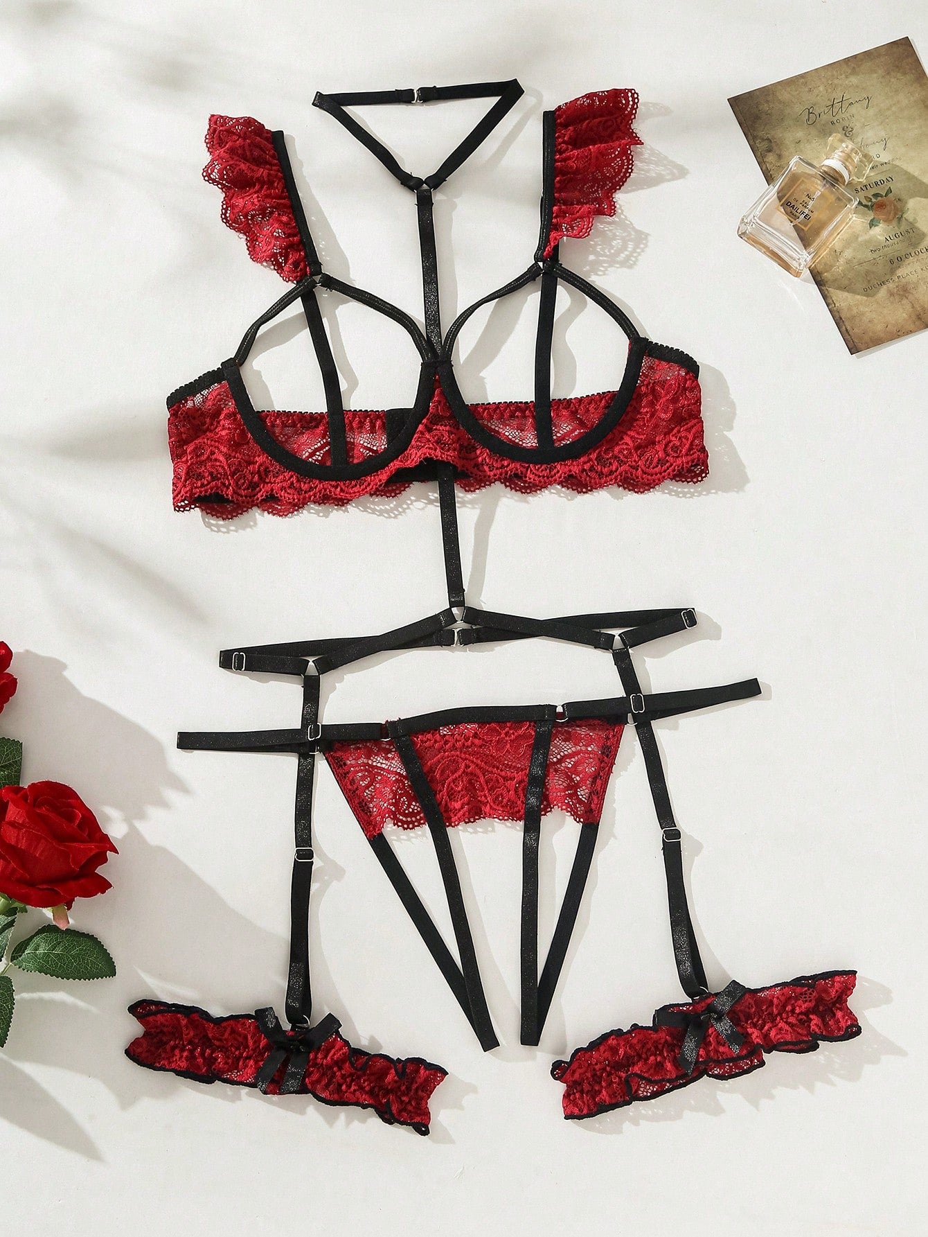 Floral Lace Underwire Garter Lingerie Set With Choker