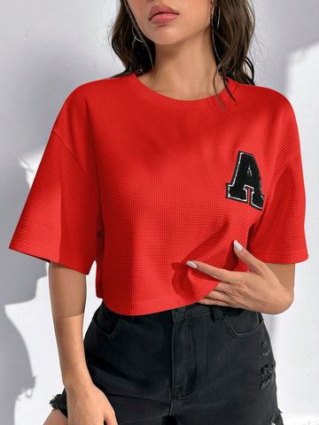 Women's Short Cut T-Shirt With Letter Patchwork