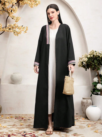 Ladies' Geometric Jacquard Panelled Open Front, Closed Arab Abaya Dress With V-Neckline, Snap Button