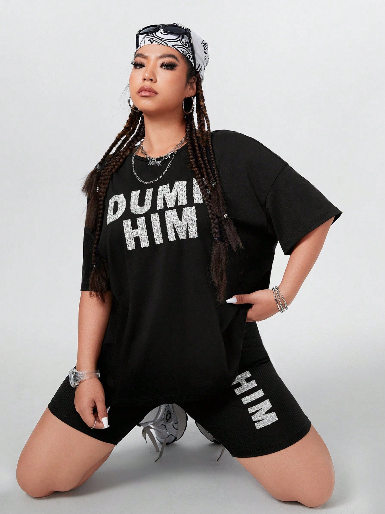 Women's Plus Size Letter Pattern Tee Shirt & Shorts Set With Faux Pearl Embellishment