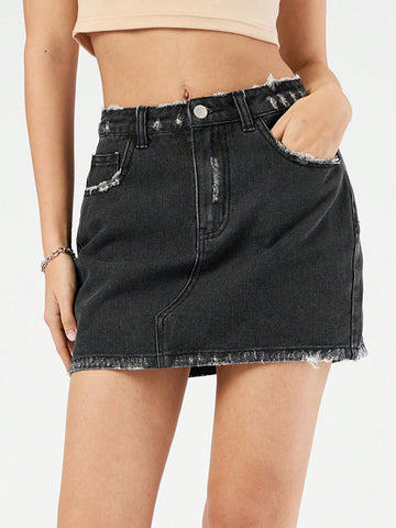 Straight Denim Skirt With Oblique Pockets And Fringed Hem