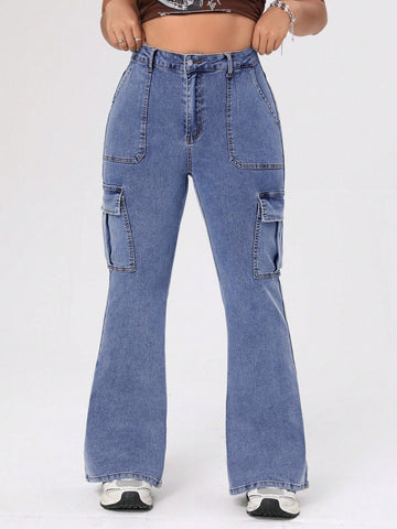 Plus Size Cargo Flared Jeans