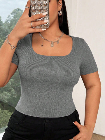 Plus Size Women's Short-Sleeved Knit Top In Ribbed Texture