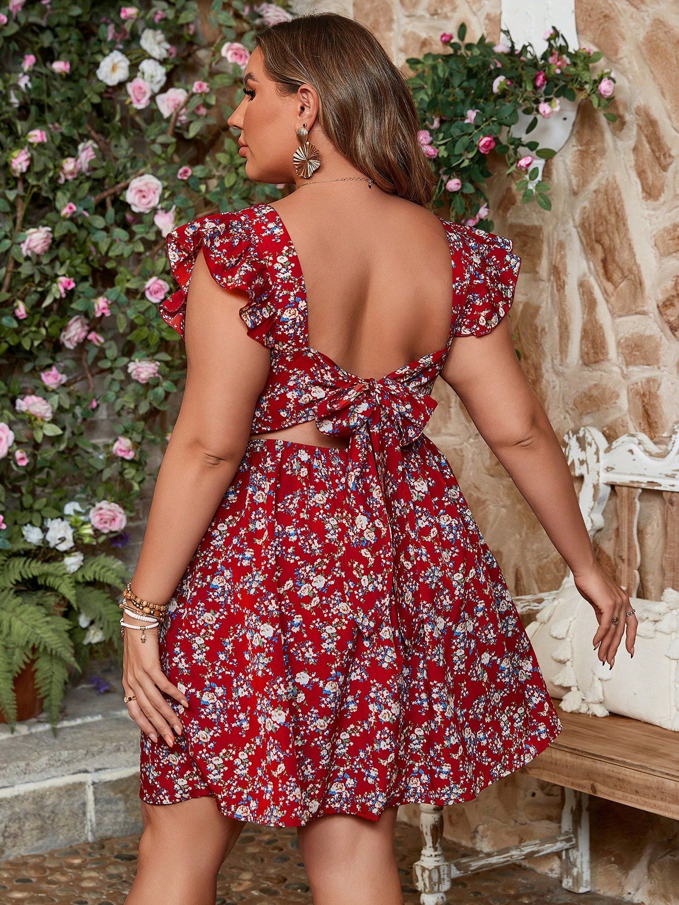 Plus Size Floral Print Backless Tie-Up Beach Dress