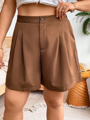 Plus Size Solid Color Pleated Casual Shorts