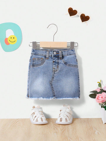Baby Girl's Fashionable Casual Raw Edged Denim Skirt After Washing