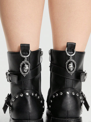 2pcs Gothic & Dark Skull Pendant Shoe Decoration