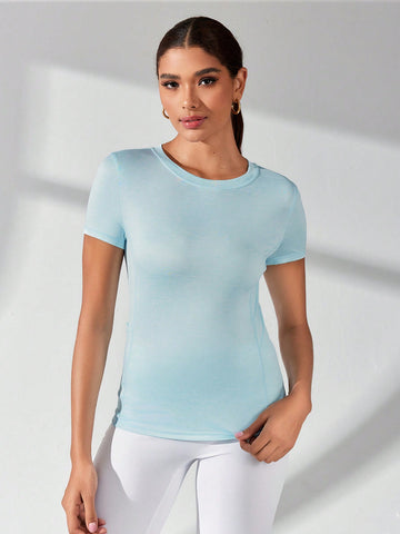 Solid Color Round Neck Slim Fit Sport T-Shirt