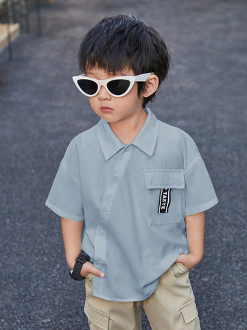 Young Boys' Casual Loose Fit Short Sleeve Shirt With English Letter Tape Decoration And Patch Pocket