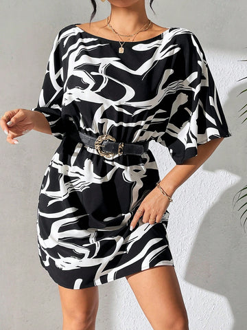 Women's Fashionable Black And White Color Block Short Sleeve Dress