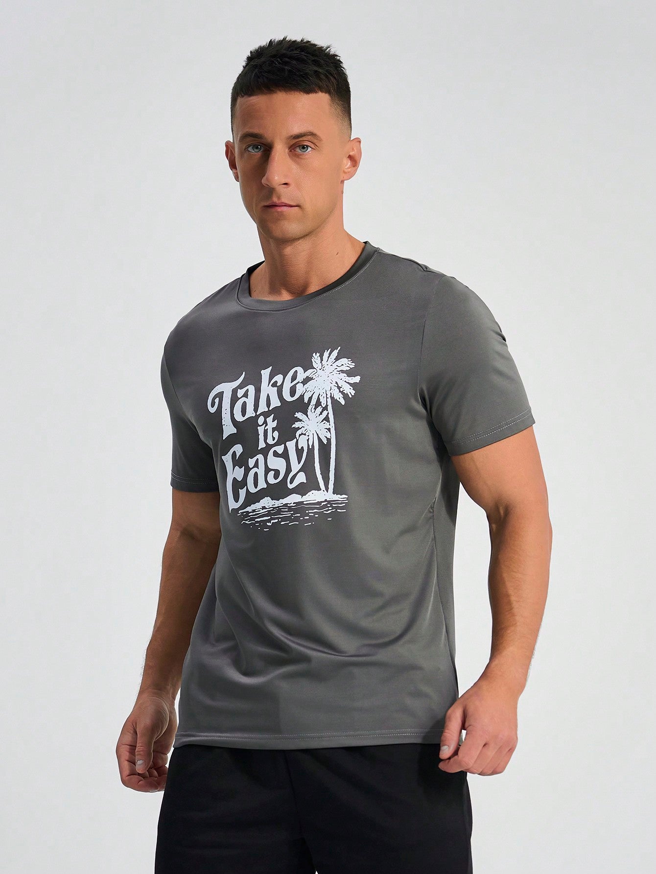 Men's Summer Casual Sports T-Shirt With Round Neck And Palm Tree Graphic