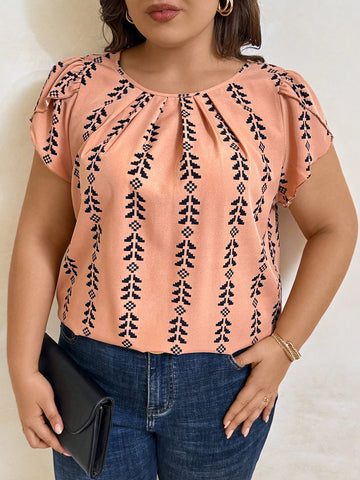 Plus Size  Women's Geometric Printed Pleated Round Neck Petal Short Sleeve Casual  Blouse For Summer