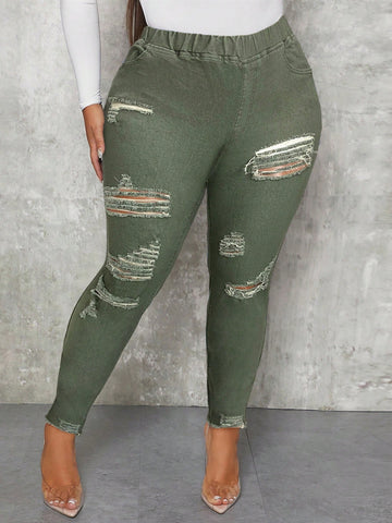 Plus Size Women's Distressed Skinny Jeans With Pockets