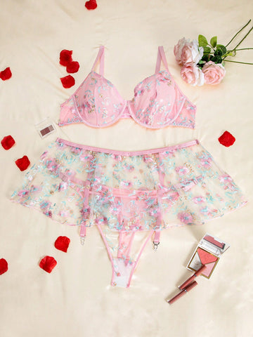 Plus Size Women's Sexy Sheer Mesh Floral Embroidered Lingerie Set, 3pcs