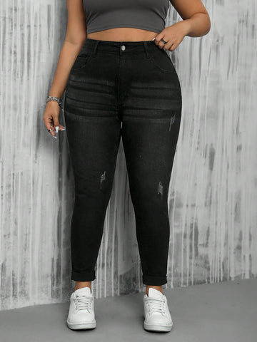 Plus Size Women's Slim Fit Jeans With Pockets