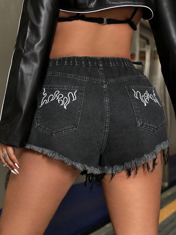 Plus Size Summer Denim Shorts With Flame Embroidery And Frayed Hem