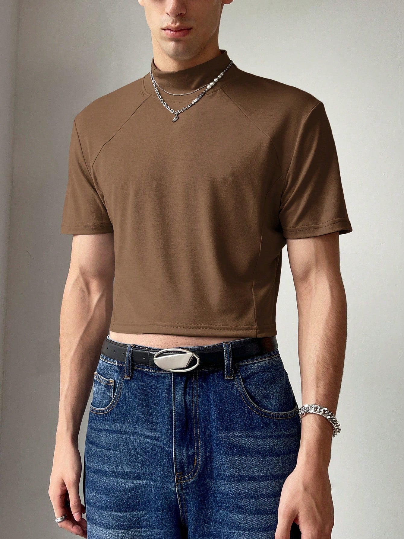 Men Fashionable And Casual Loose Short-Sleeved Stand-Collar Solid Color T-Shirt