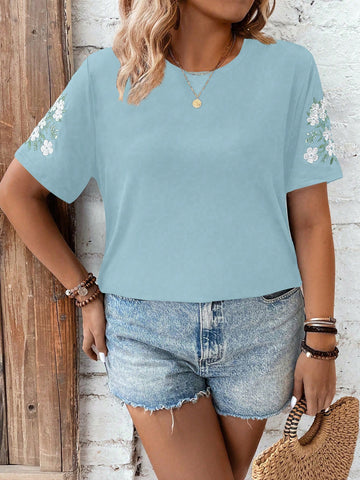 Fashionable Short Sleeve Round Neck T-Shirt With Printed Design For Plus Size Women