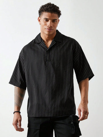 Men's Striped Half-Placket Loose Short-Sleeved Shirt In Black