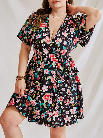 Plus Size V-Neck Strappy Short Sleeve A-Line Floral Print Vacation Style Dress