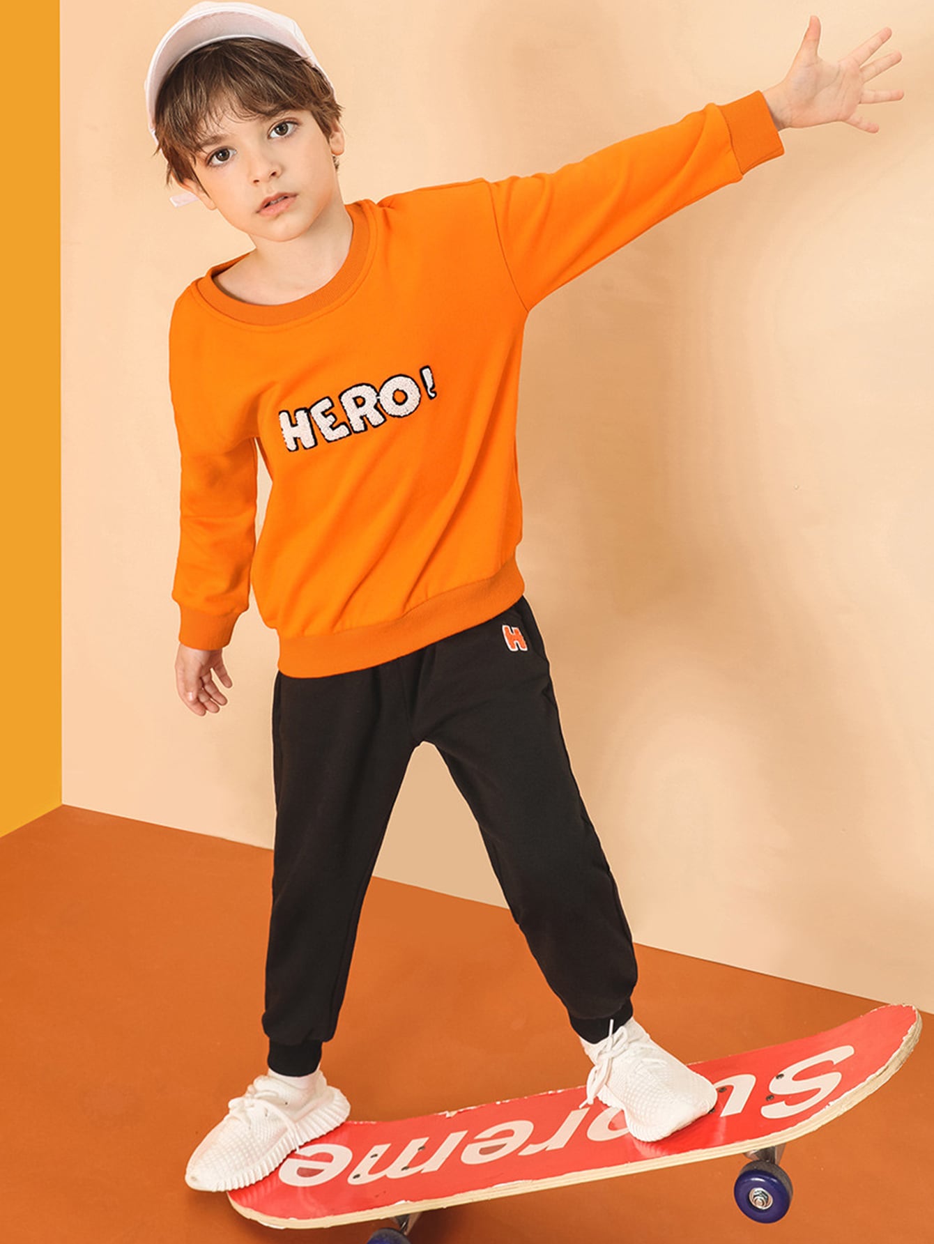 Boys Fuzzy Letter Patched Sweatshirt With Joggers