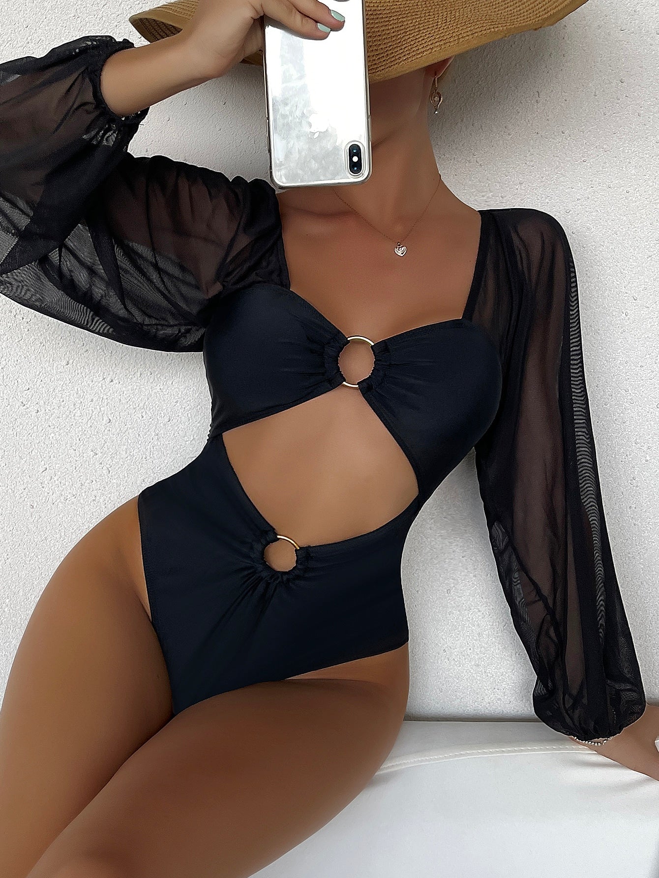 Summer Beach Cut Out Ring Linked One Piece Swimsuit